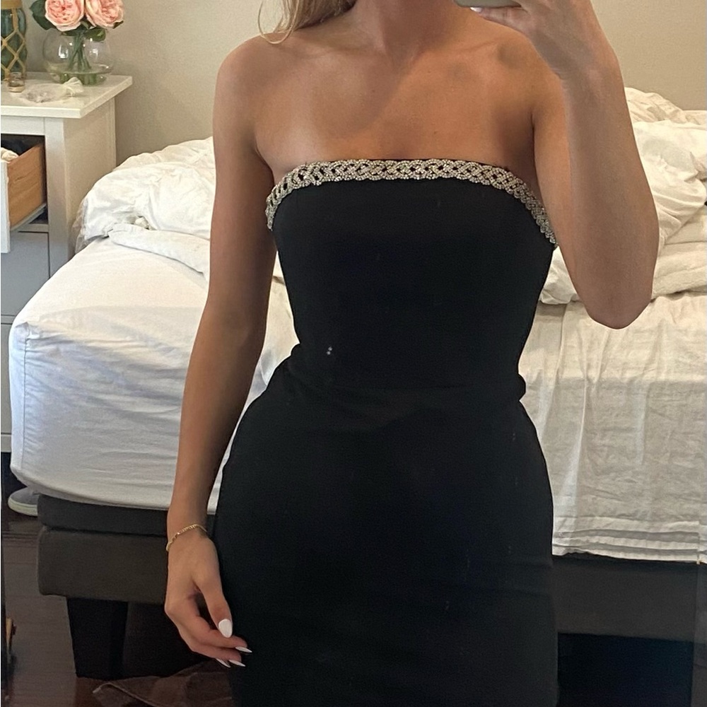 Bloomingdale's Black Halter Bodycon Dress